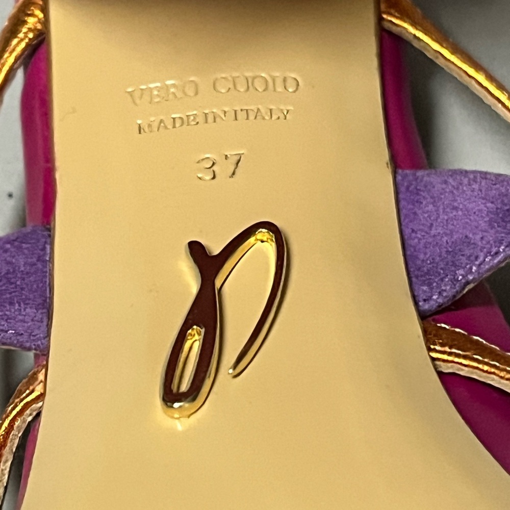Daniela Uribe veto cuoio heels - Picture 7 of 8